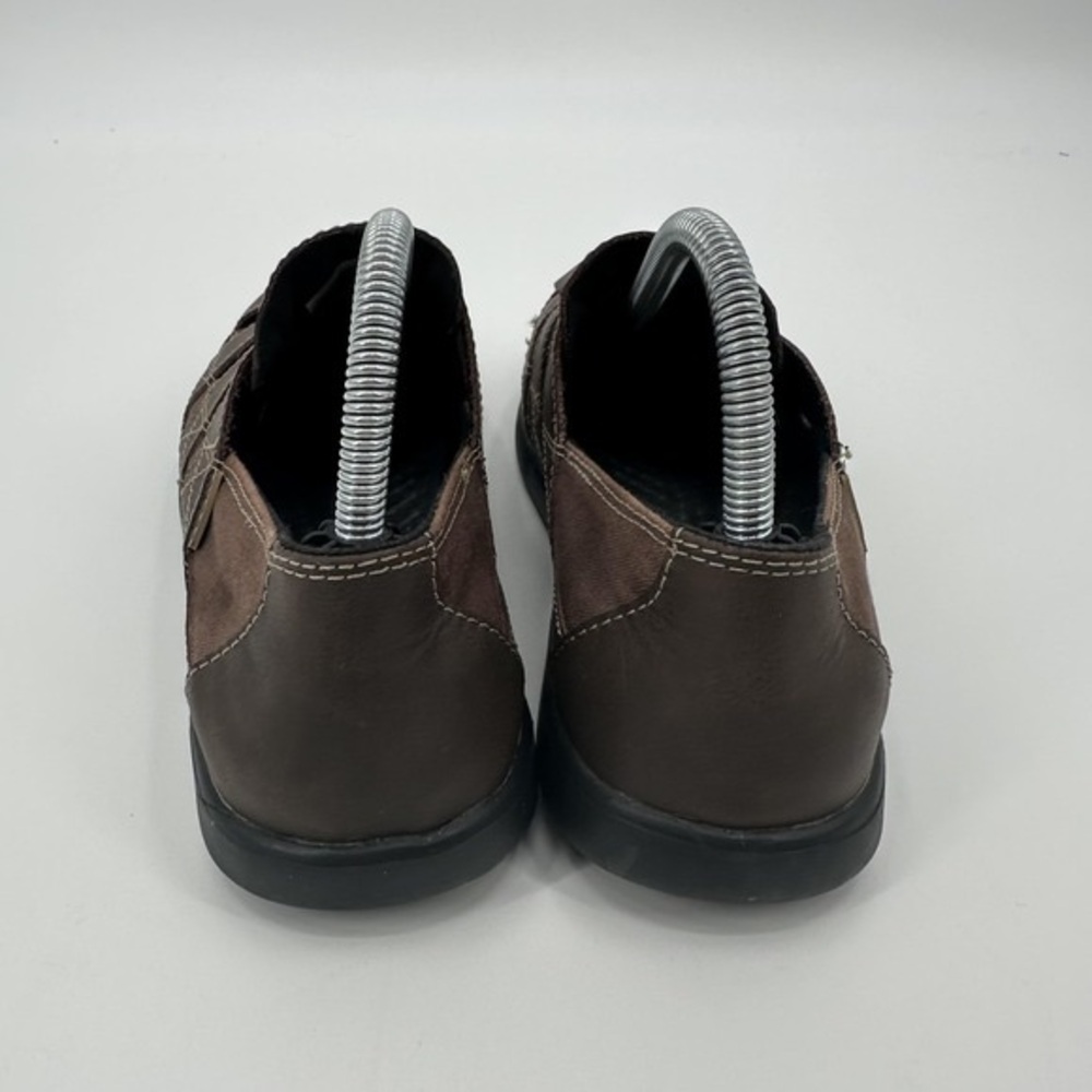 CROCS Men’s Brown Leather-Look Fisherman Sandals - Picture 3 of 4